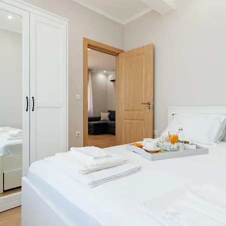 Апартаменты Mary Homes